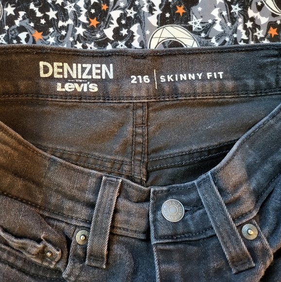 5/$13 Denizen 216 Jeans - Picture 2 of 3